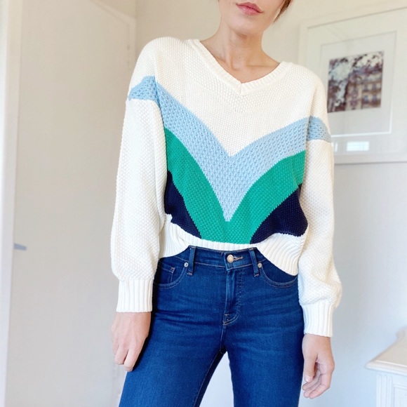 Vero Moda Sweaters - Vero Moda V-Neck Graphic Sweater Sezane Small NWT